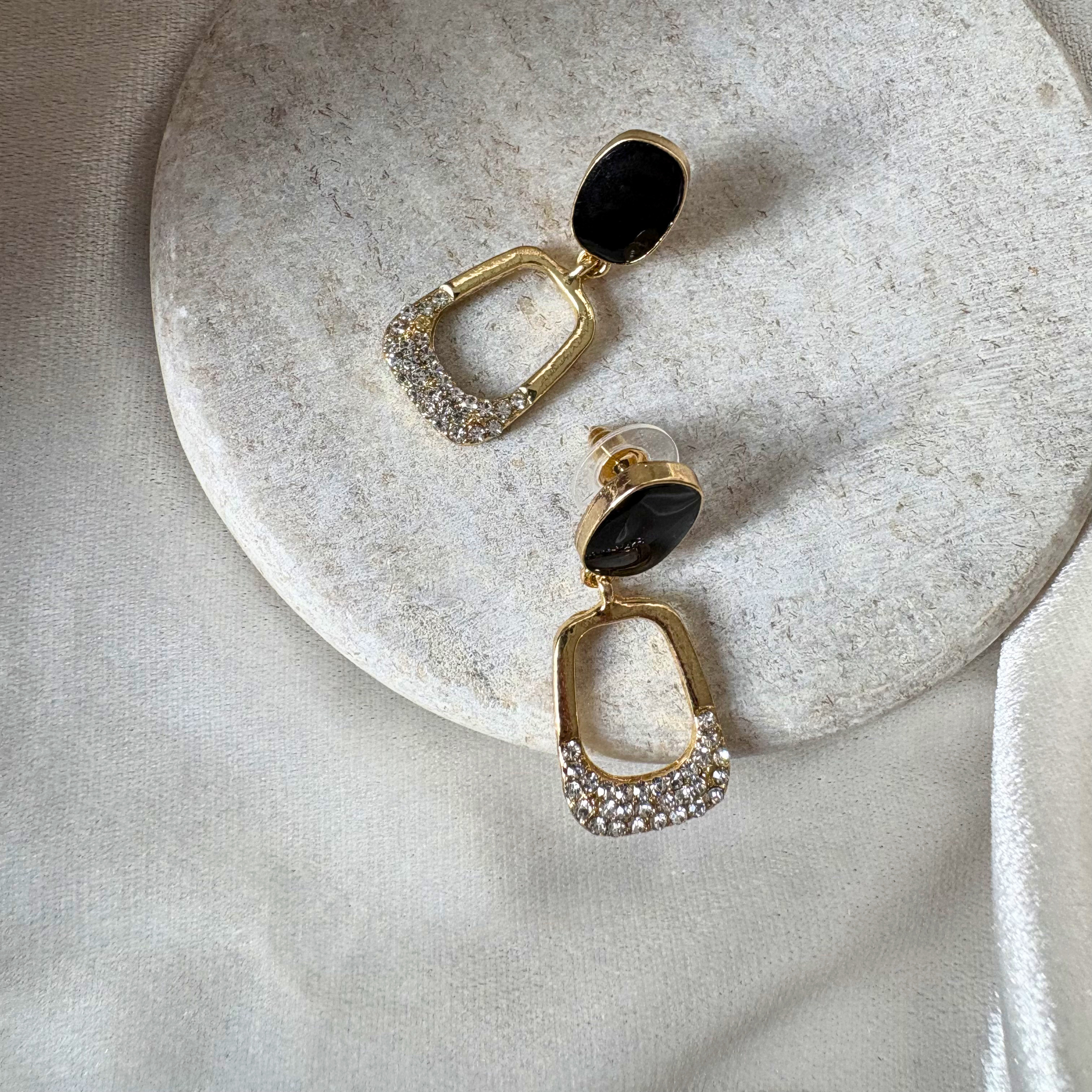 Noir Trapeze Earrings